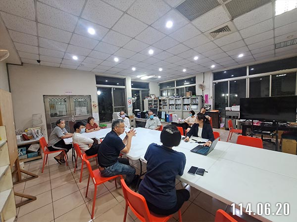 照片4-會後討論