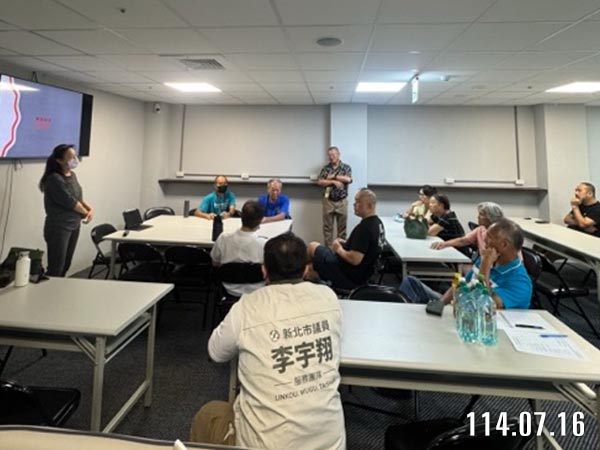 照片4-會後討論