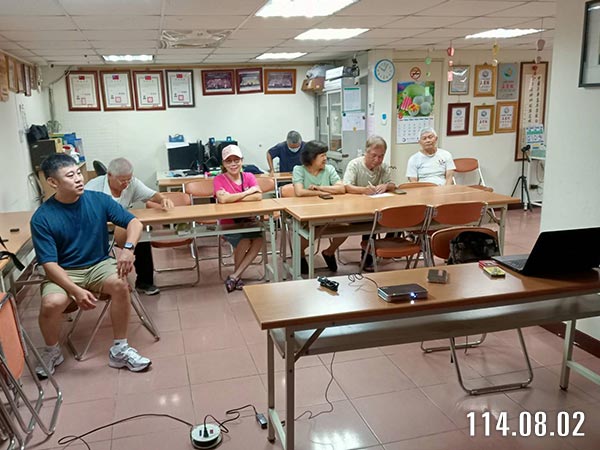 照片1-說明會開始